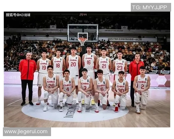 中国明星篮球排名揭晓谁将成为新一代篮球之星引发热议 中国明星篮球排名揭晓谁将成为新一代篮球之星引发热议